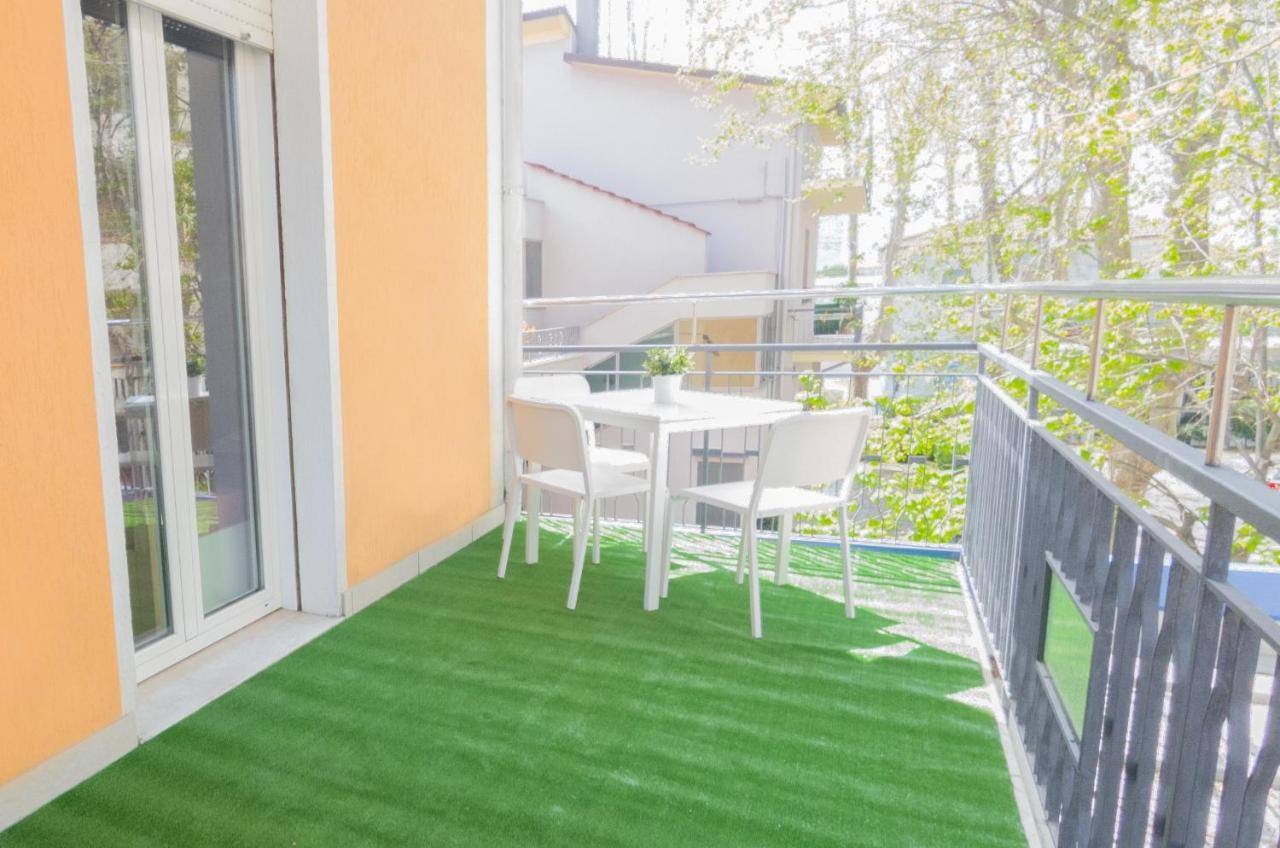 Hotel Kennedy Bellaria-Igea Marina Esterno foto