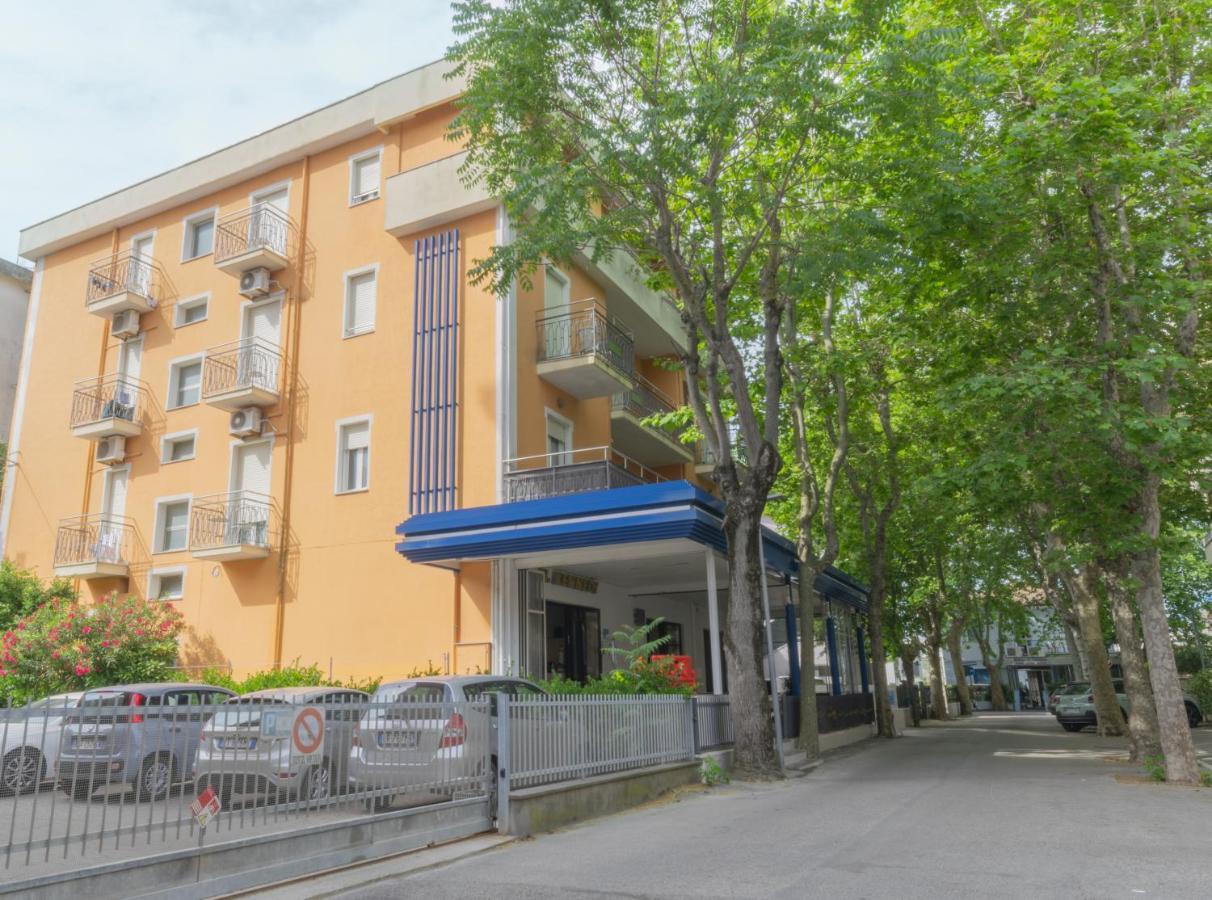 Hotel Kennedy Bellaria-Igea Marina Esterno foto